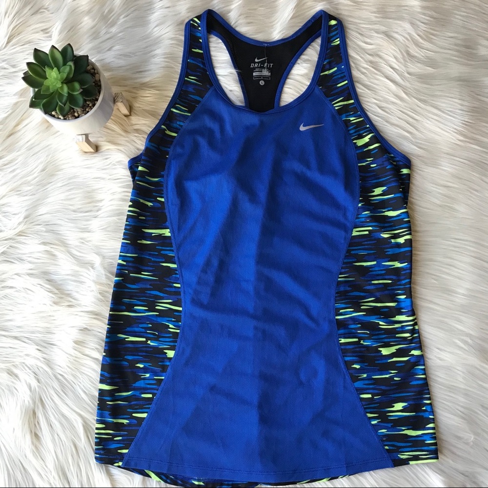 💲🔴Nike Dri-Fit racerback tank size L